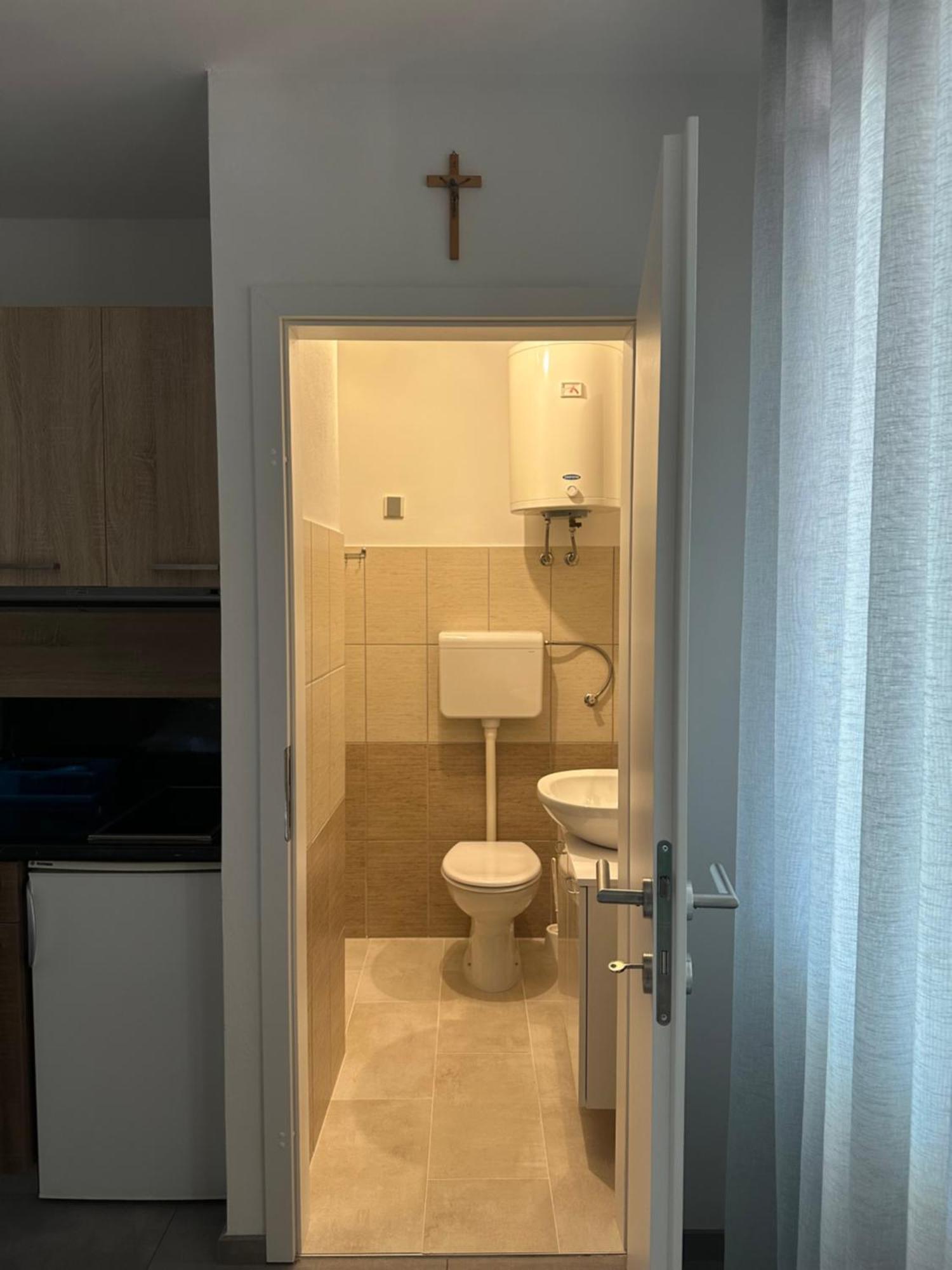 Studio Apartman Stefanija 塞尔瑟 外观 照片