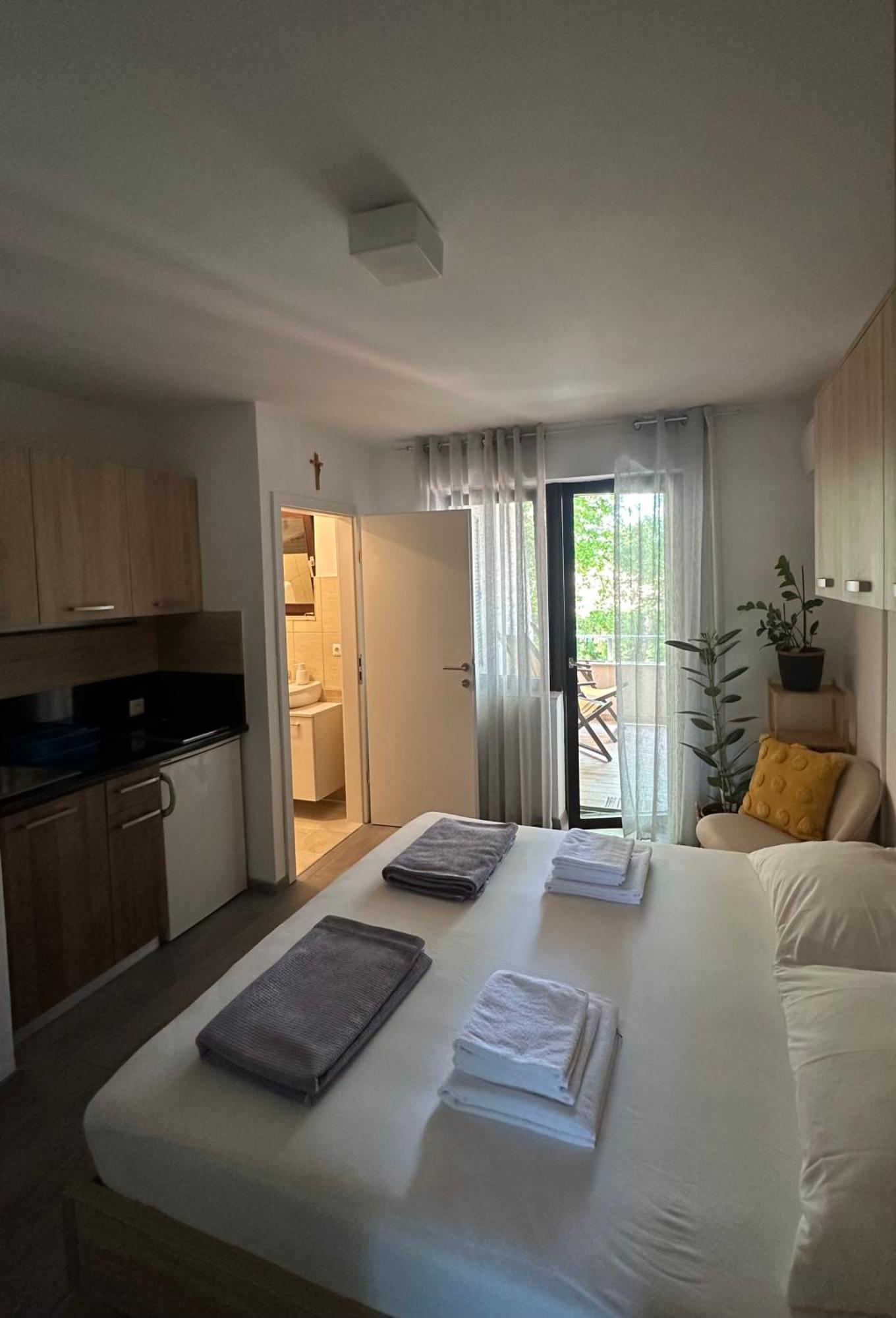 Studio Apartman Stefanija 塞尔瑟 外观 照片